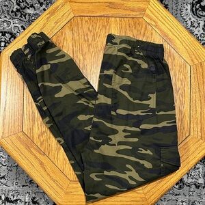 *FREE PLANET* Men’s Green Camouflage Cargo Cotton Pants Size Large